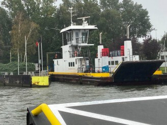 Nieuwe veerboot op Kanaal Gent-Terneuzen