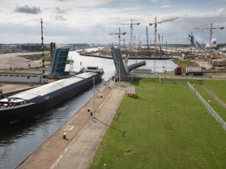 Afsluiting Middensluis en Kapitein Rooiboskanaal