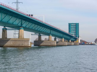 Afsluitingen Haringvlietbrug en Heinenoordtunnel