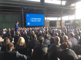 Bedrijven en overheid willen grootschalige groene 1 GW waterstoffabriek in Delta regio