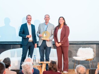 LBC Tank Terminals ontvangt Koploper Award