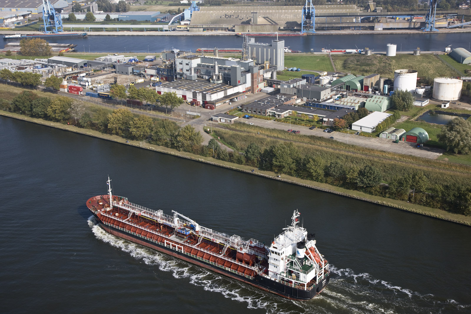 Luchtfoto ICL Terneuzen
