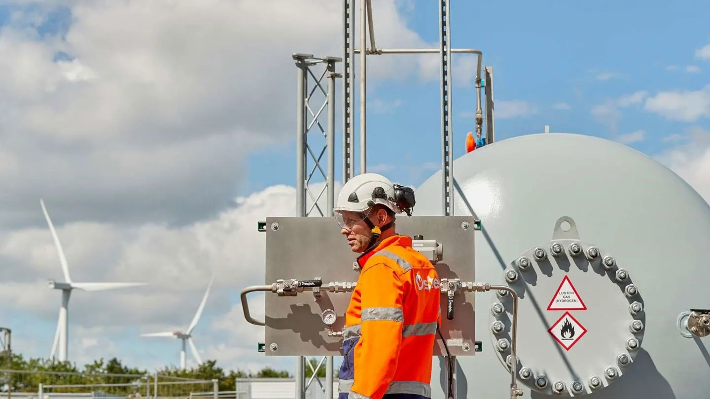 bioenergy employee working 