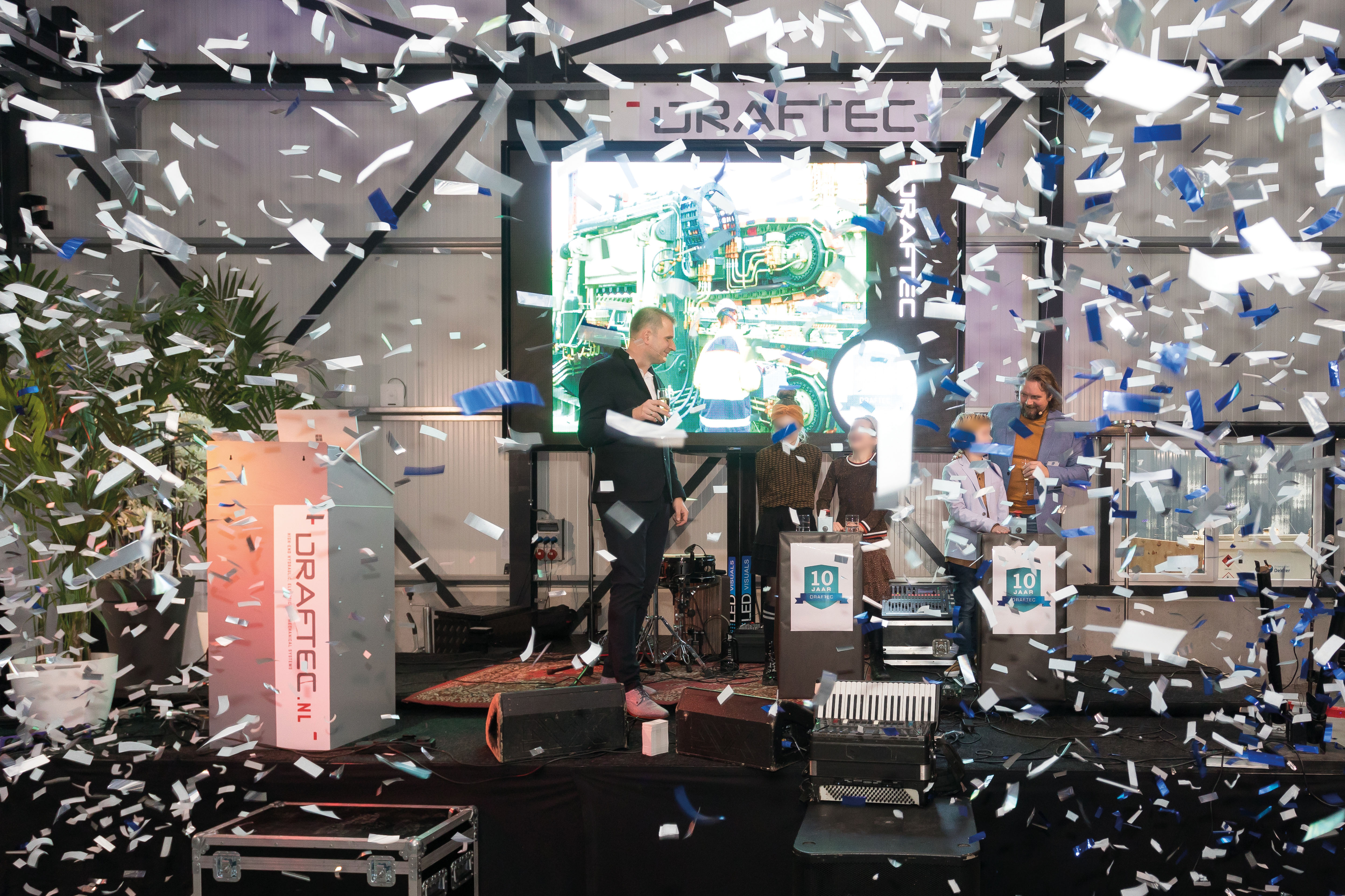 Draftec 10 jaar feest HR 85 bewerkt